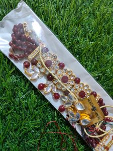Maroon Floral Necklace 03