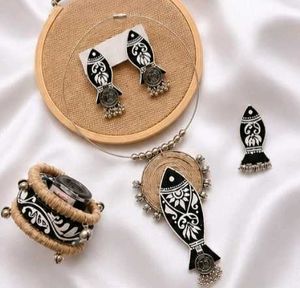 Unique Fish Design Jewelry Set