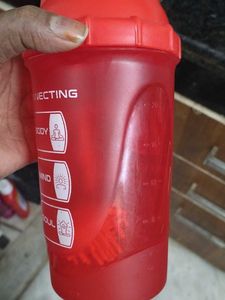 Red Apex Nutrition Shaker Bottle