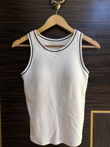 UNIQLO BRAND NEW BRA TOP