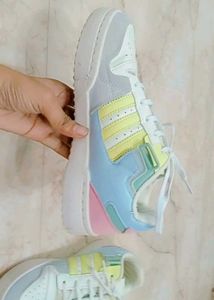 Low Pastel Sneakers