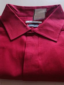 Van Heusen Men's Red Shirt