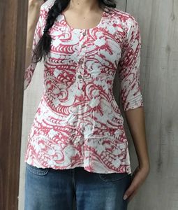 Red and White Printed Kurta