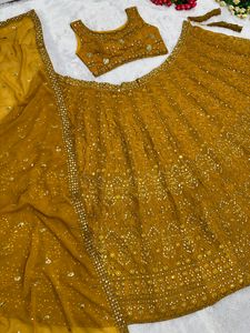 Heavy Demanding Bridal Wear Lehenga with Dupatta