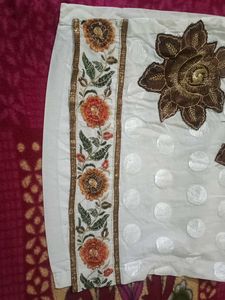 Elegant White Kurta with Embroidery