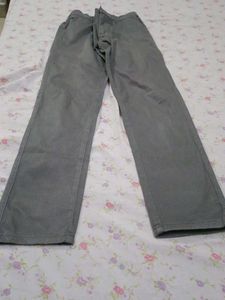 “Classic white t-shirt and gray paint cool Collect
