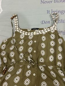 Olive Green Printed Strappy Top with a free gift