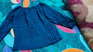 Chic Teal Pleated Long Sleeve Top