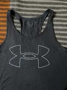 Under Armour Women vest