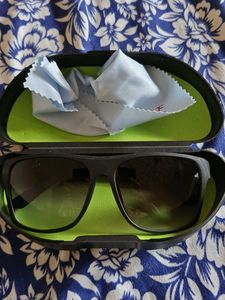 Stylish UV Protection Sunglasses