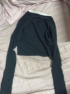 Black "86" Cropped Long Sleeve Top