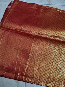 Red &amp; Gold Banarasi Silk 1m