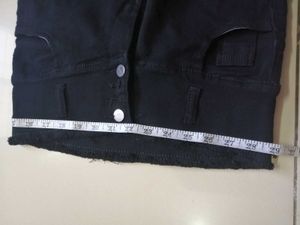 Classic Black Skinny Jeans