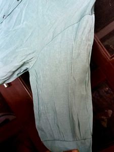 Stylish Mint Green Collared Button-Up Top