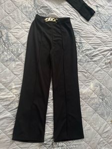 Brand New Chic Black Co-ord Set with Gold Chain De