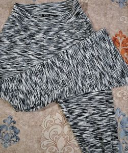 Zudio Flared Leggings/Active wear
