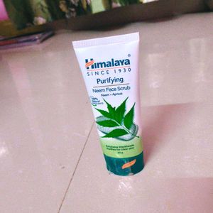 Himalaya purifying neem face scrub