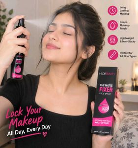 Huda Beauty Matte Fixer Face Spray
