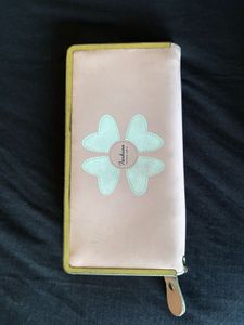 Pink Flower Design Long Wallet – Spacious &amp; Stylis