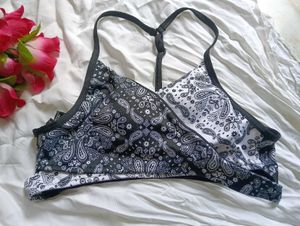 Stylish Bandana Print Sports Bra