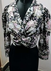 Floral Print Twist Front Top