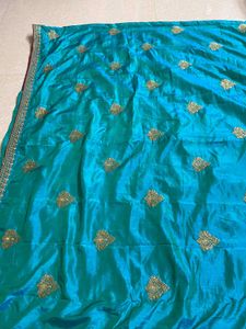 PRICE DROPPED👈🏻Teal &amp; Gold Embroidered Saree
