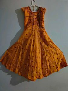 Elegant Embroidered Anarkali Kurta M size