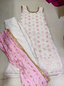 Elegant White Kurta Set with Pink Dupatta