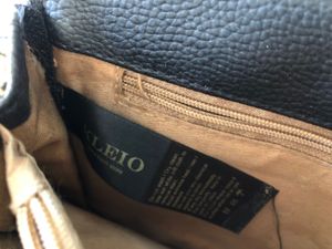 Black Slingbag (Women’s)