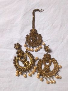 GOLDEN EARRINGS WITH MAANGTIKA ✨