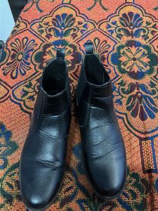 Classic Black Chelsea Boots