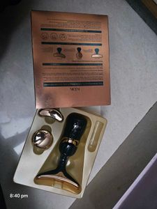 4D Multifunctional Face Massager
