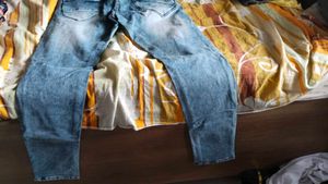 Men's Distressed Blue Jeans