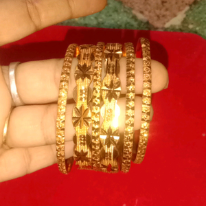 Bangle set new with tagg 2,6 size