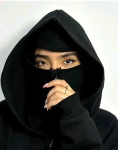 Price Drop 🎀Robber/Ninja Hoodie