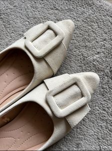Van Heusen Flats