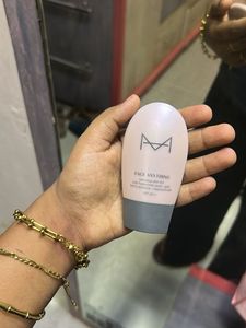Viral (No-1 Bestseller) Glass Skin Tint SPF 25+