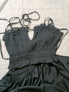 Chic Black Cutout Tiered Maxi Dress