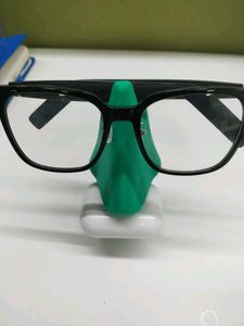 Glass Holder | Specs