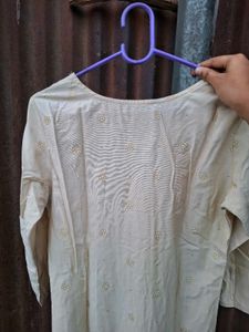 Elegant Embroidered Kurta