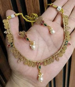 Elegant Gold Necklace and Earring Set