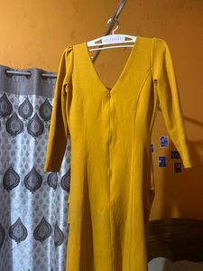 Yellow Shorts Bodycon Dress.M Size