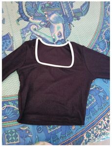 Black Long Sleeve Crop Top