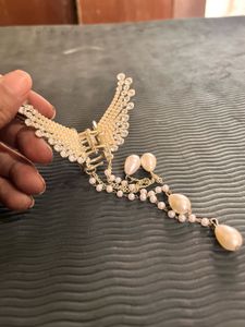 Elegant Pearl &amp; Crystal Hair Claw Clip