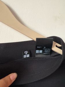Uniqlo Women's Black Slim Pant