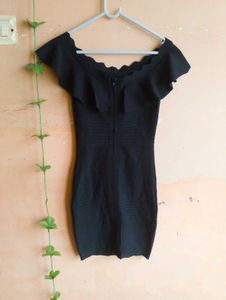 ❤️Size Xs to S Chic Black Bodycon Mini Dress❤️