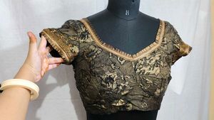 Designer Embroidered hand work 💯 very expensive �