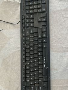PUNTA Wired Keyboard