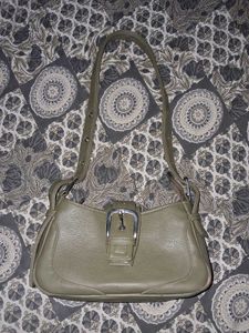 olive green Y2K aesthetic handbag 👜✨️