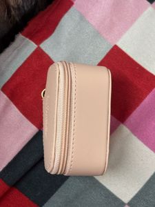 Nykaa Luxe Pouch